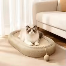 Griffoir chat - Un chat satisfait et des meubles préservés