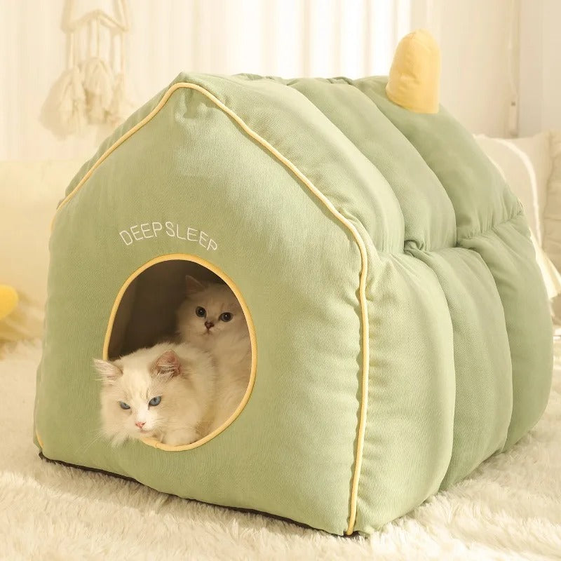 Maison chat -Comme élément décoratif harmonieux