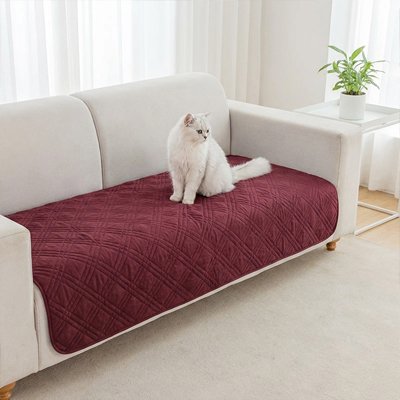 Protection canapé chat - Une solution réversible adaptée à votre décoration